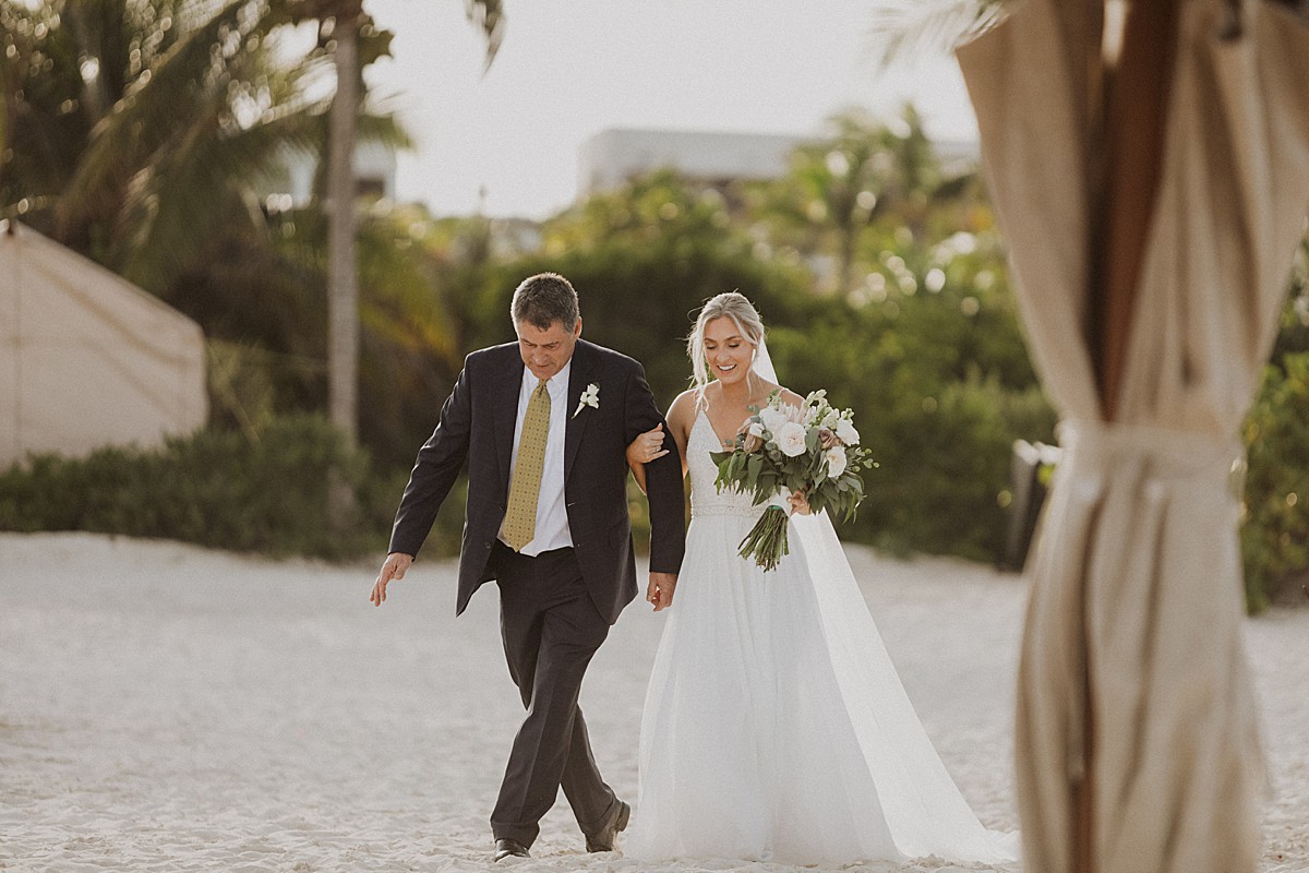Destination wedding in Cancun
